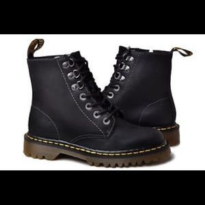 Black matte luana dr martens
